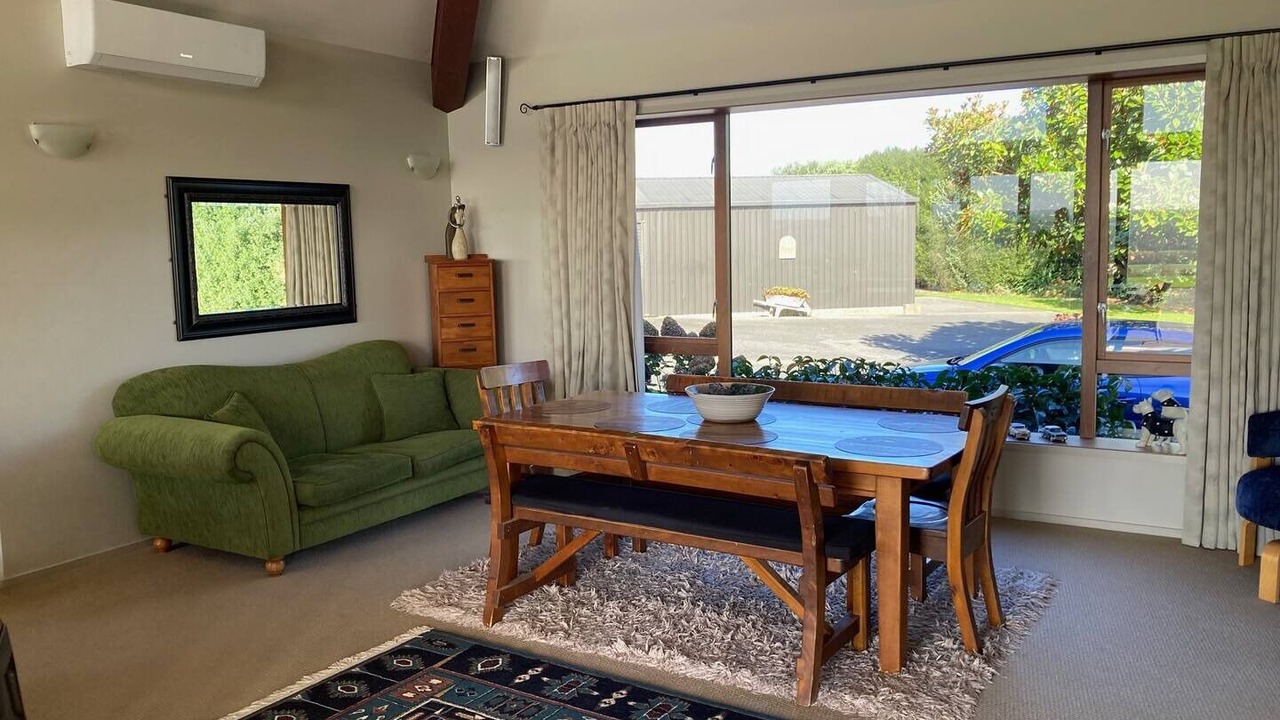 Photo of Livingroom in Bulls