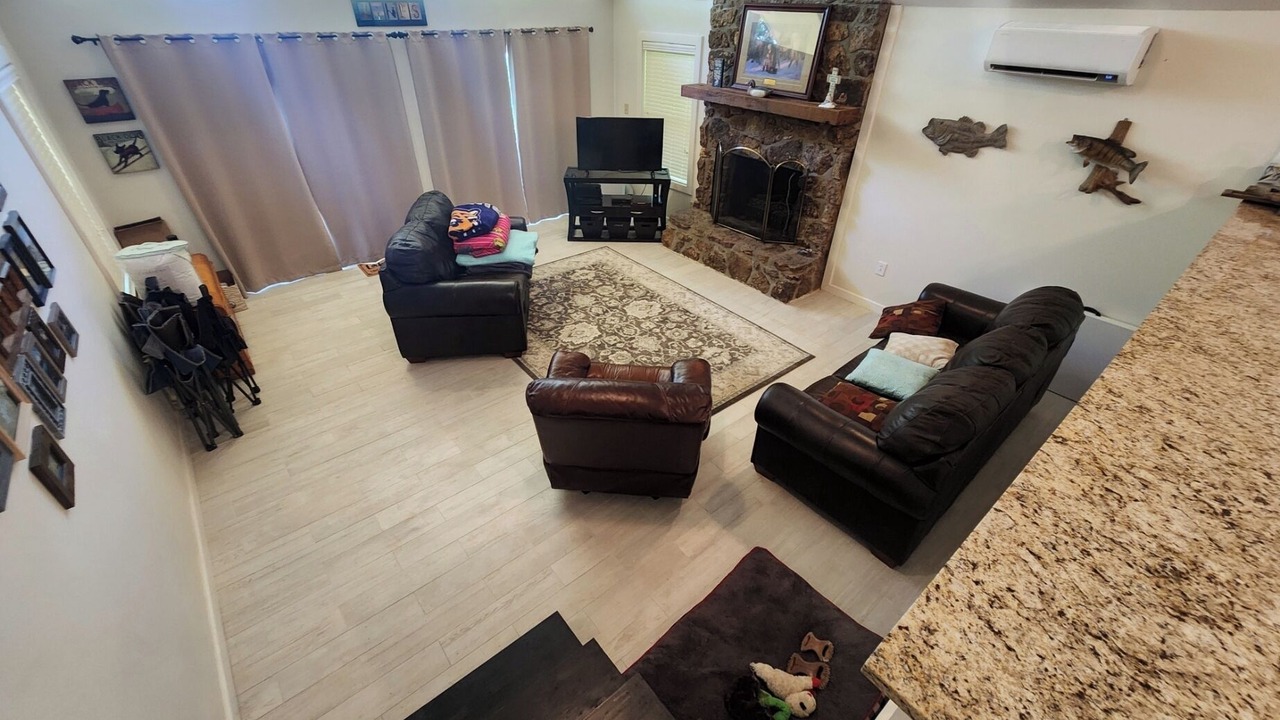 Photo of Livingroom in Greers Ferry