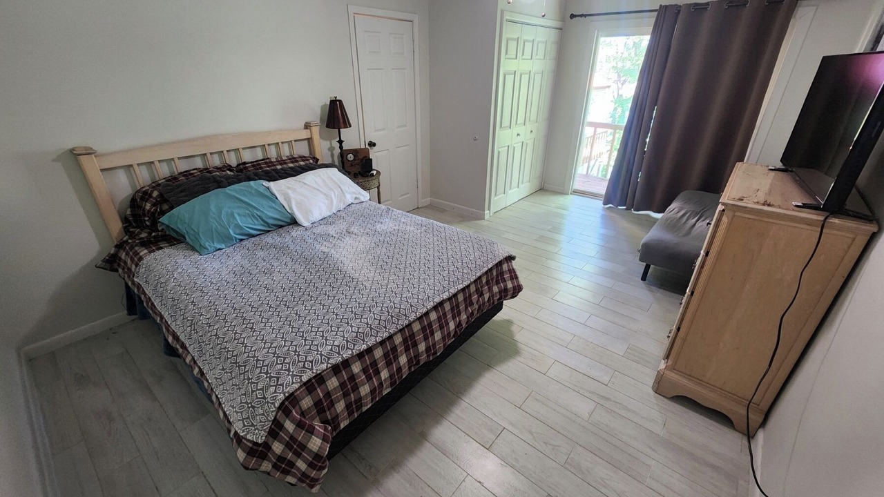 Photo of Bedroom in Greers Ferry