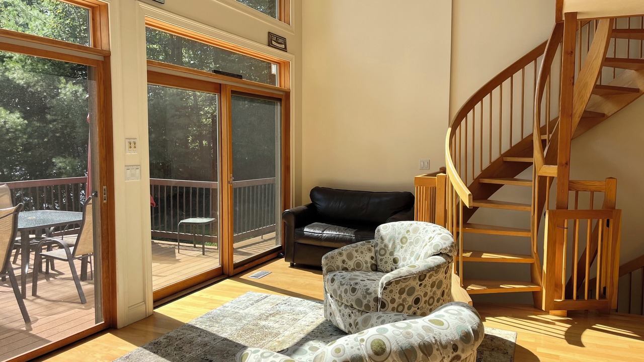 Photo of Livingroom in Sturbridge