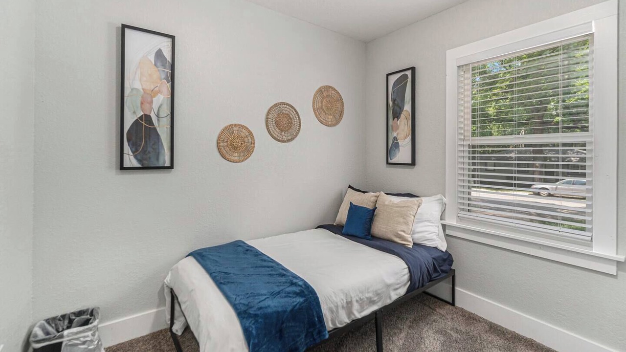 Photo of Bedroom in Grandview