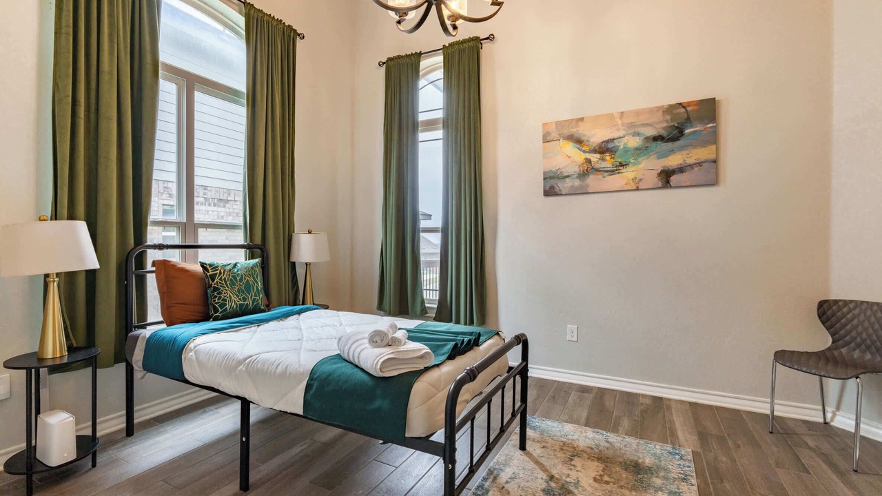Photo of Bedroom in Medina Valley