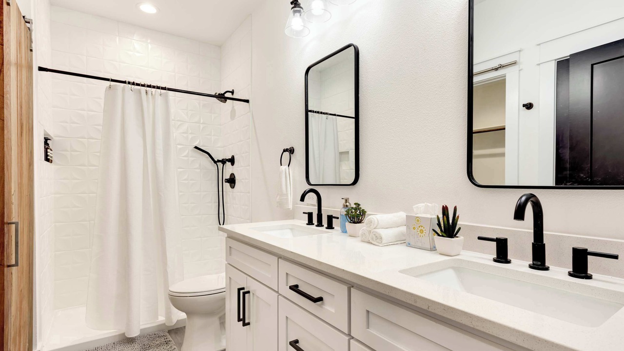 Photo of Bathroom in Lexington