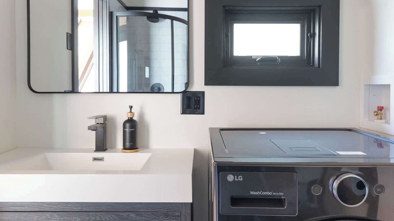 Photo of Others in Johnson