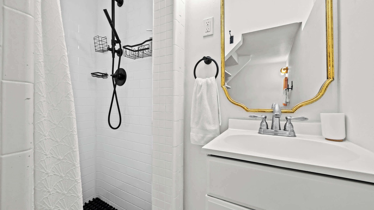 Photo of Bathroom in Audubon