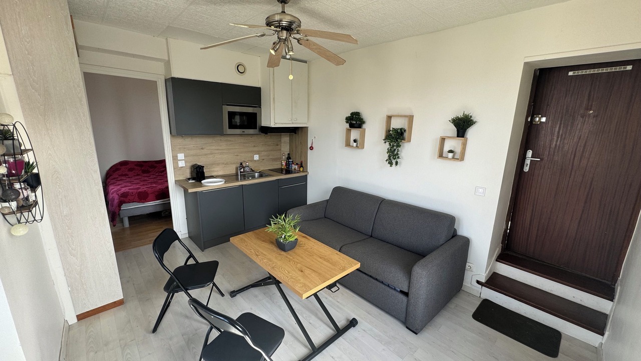 Photo of Livingroom in La Chapelle-en-Serval