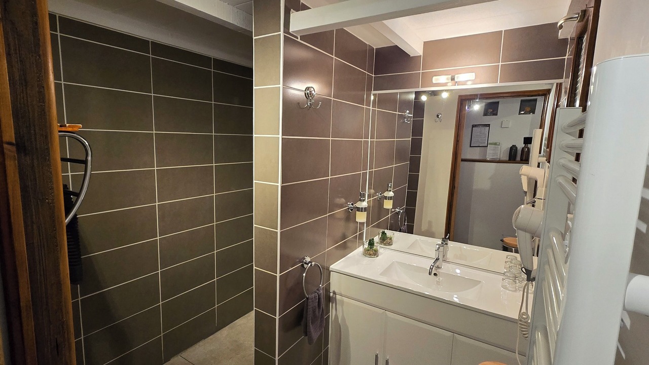 Photo of Bathroom in Saint-Pargoire