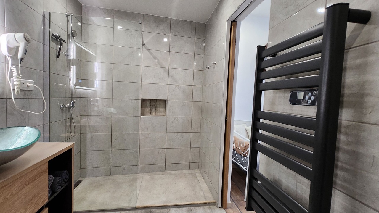 Photo of Bathroom in Saint-Pargoire