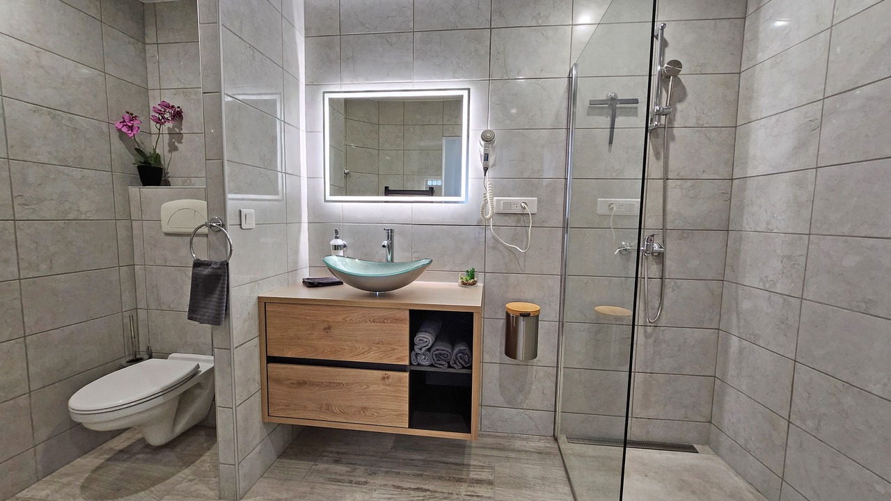 Photo of Bathroom in Saint-Pargoire
