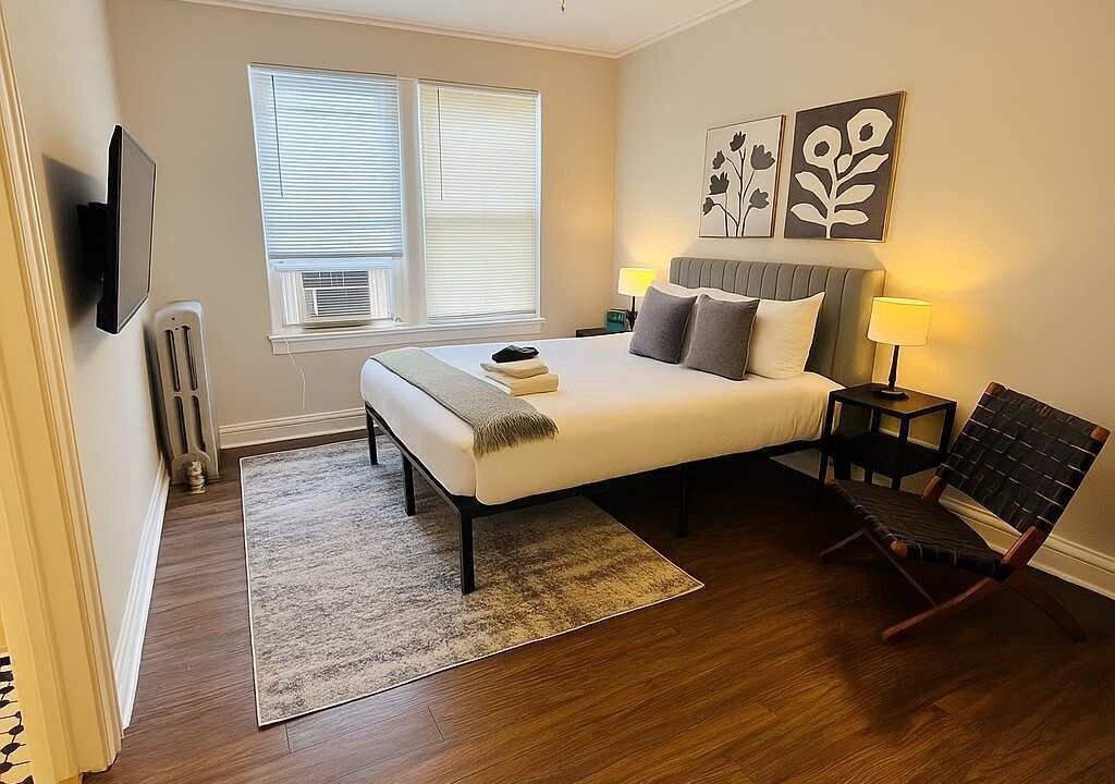 Photo of Bedroom in Hyde Park