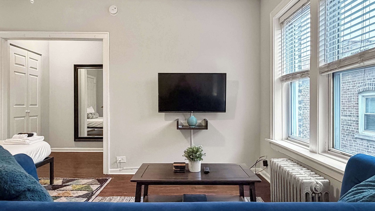 Photo of Livingroom in Rogers Park
