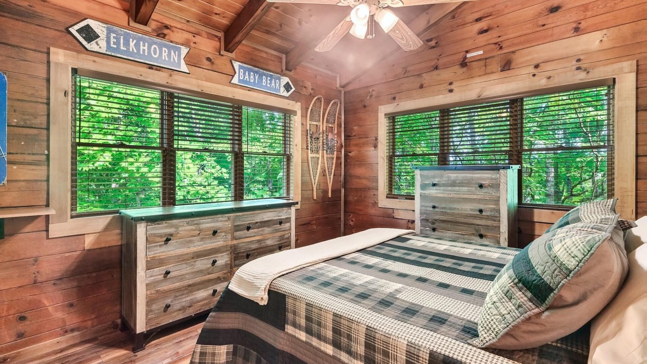 Photo of Bedroom in Cosby