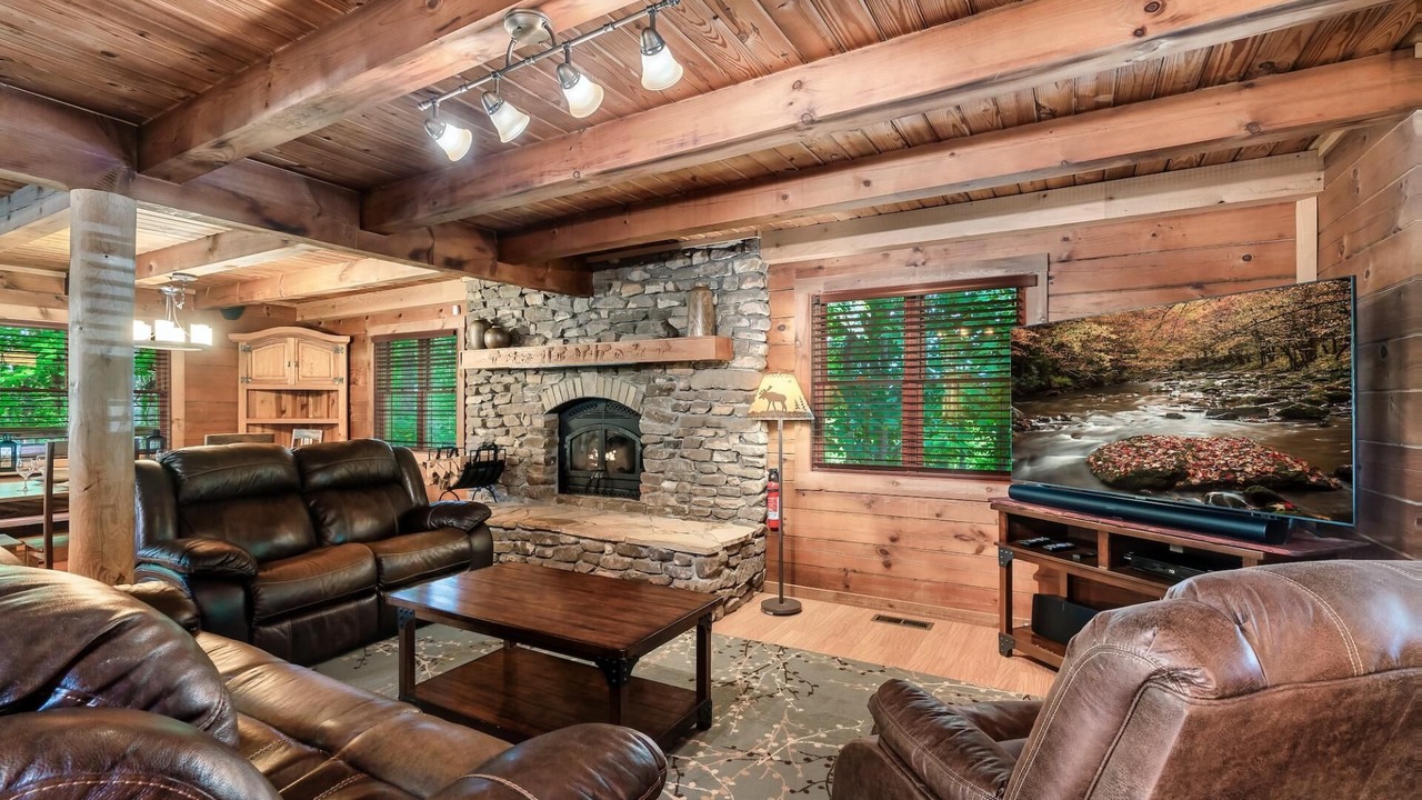 Photo of Livingroom in Cosby