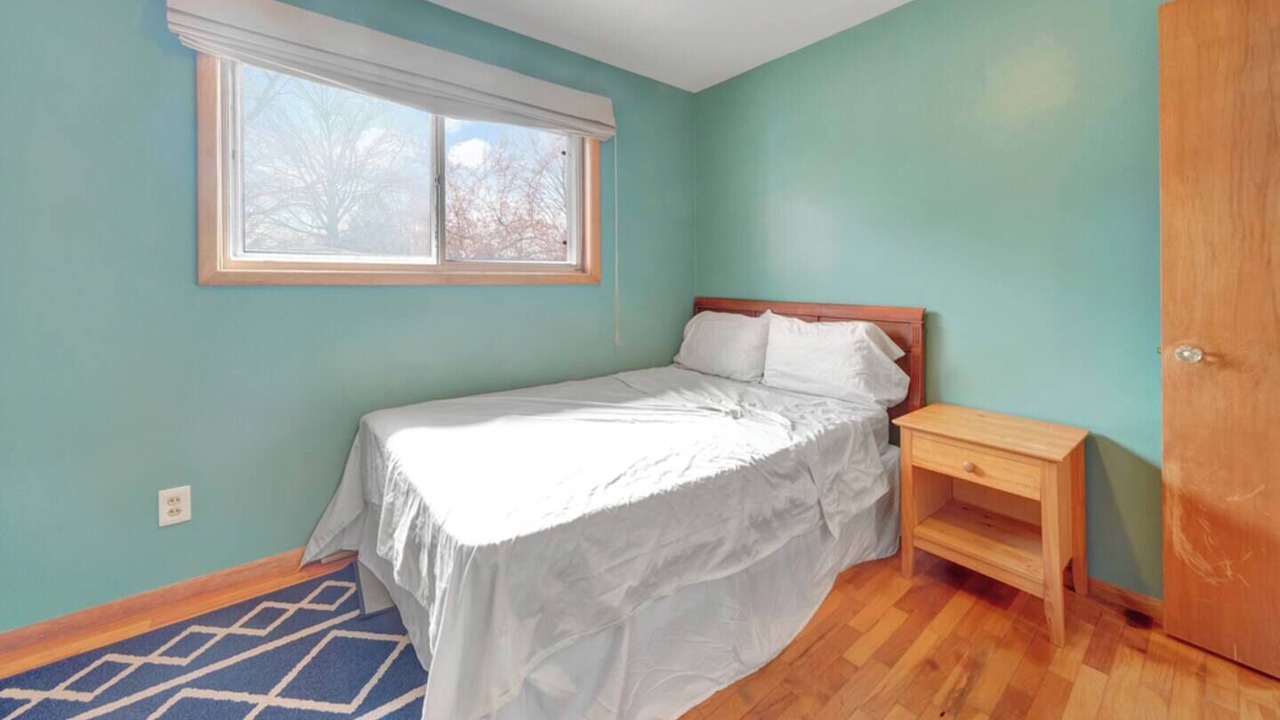 Photo of Bedroom in Urbana