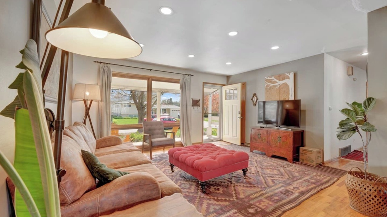 Photo of Livingroom in Urbana