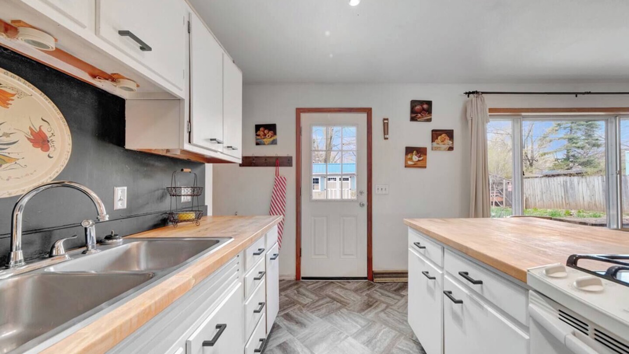 Photo of Kitchen in Urbana