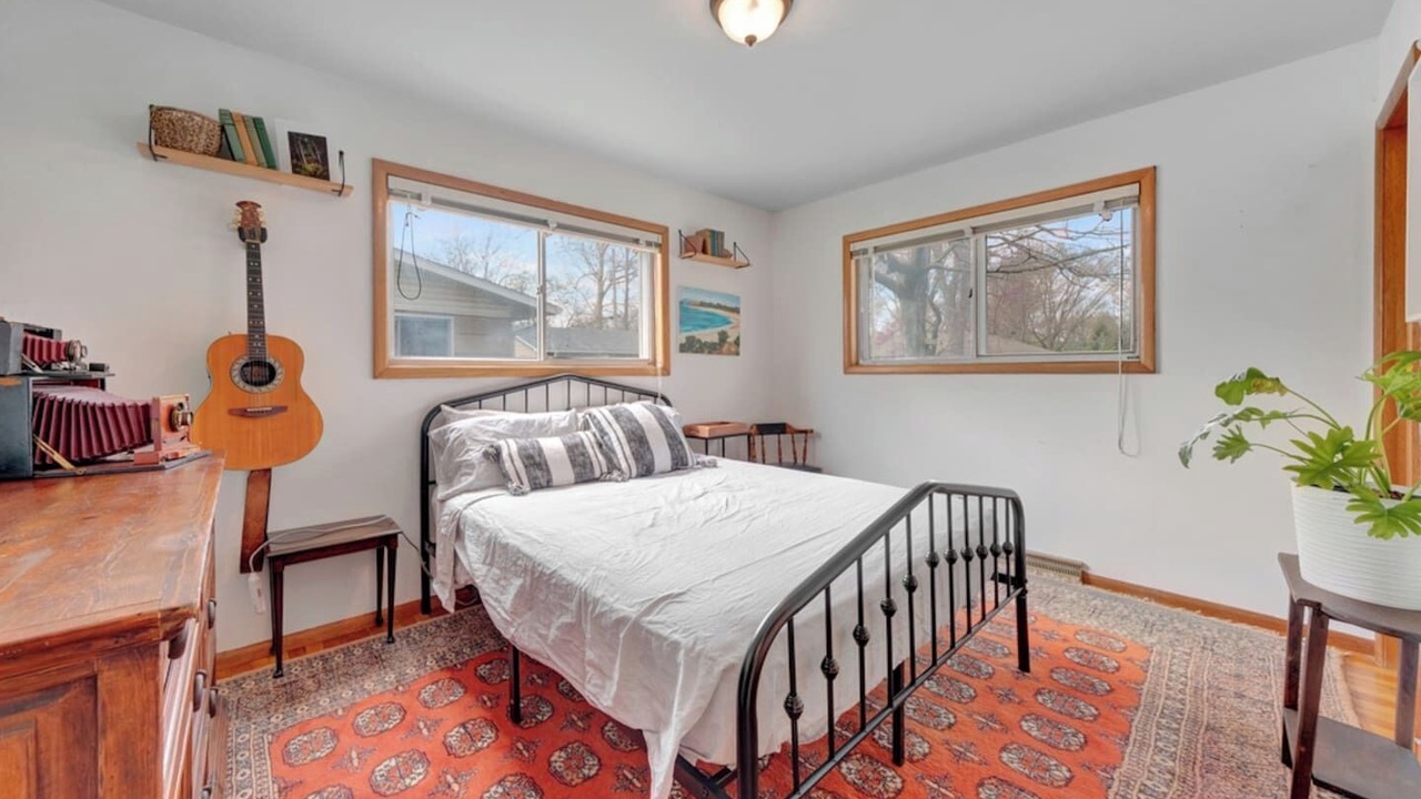 Photo of Bedroom in Urbana