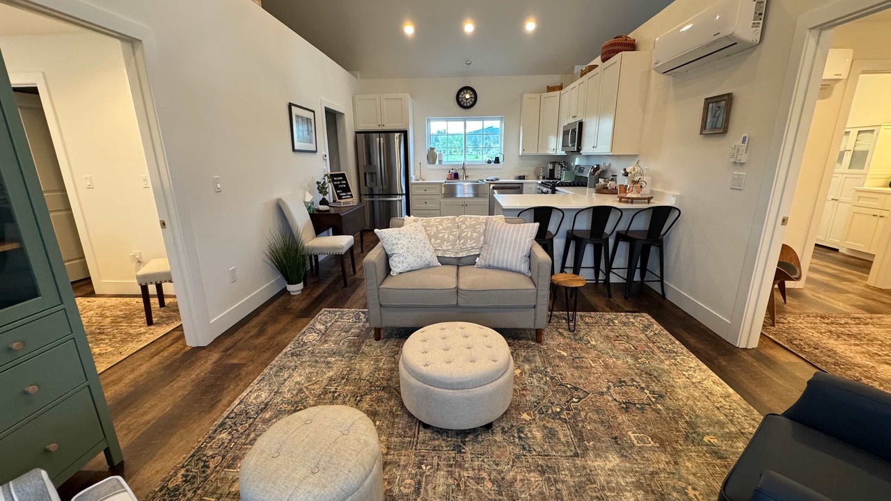 Photo of Livingroom in Harvard