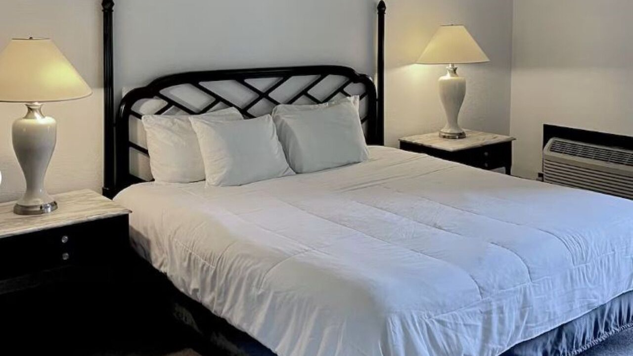 Photo of Bedroom in Bay City
