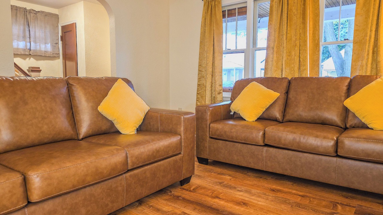 Photo of Livingroom in Niagara Falls