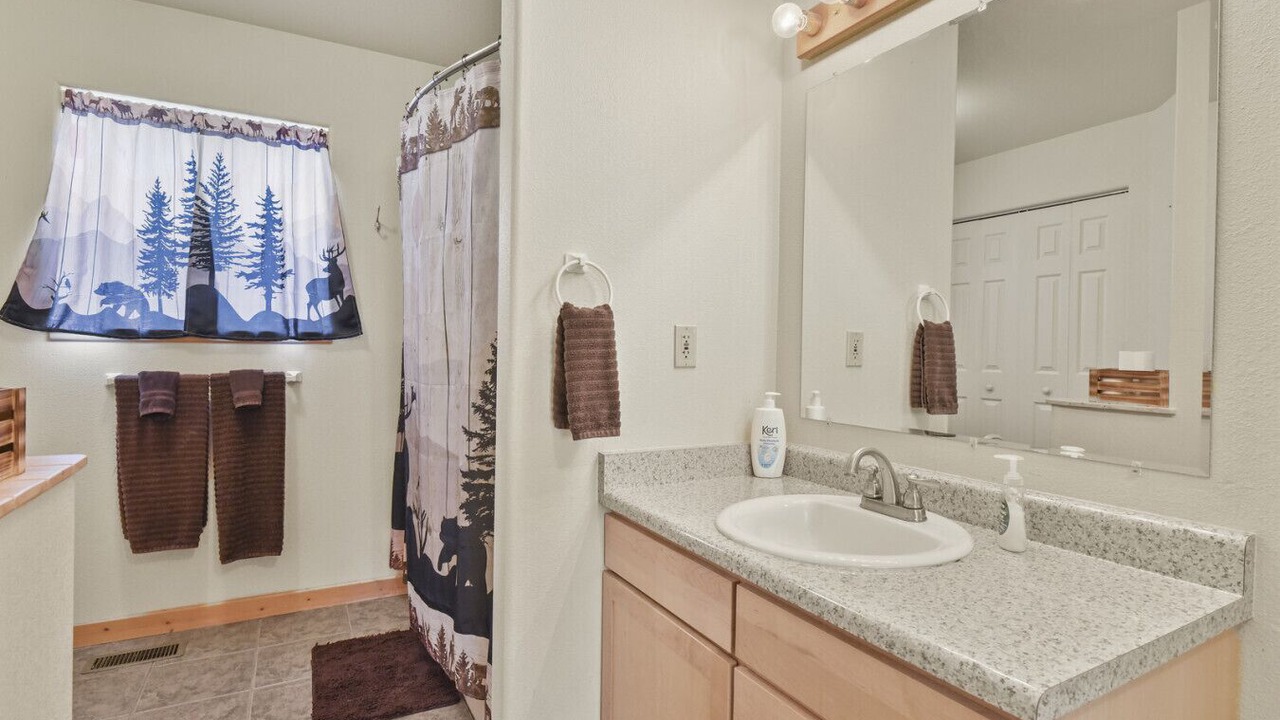 Photo of Bathroom in Divide