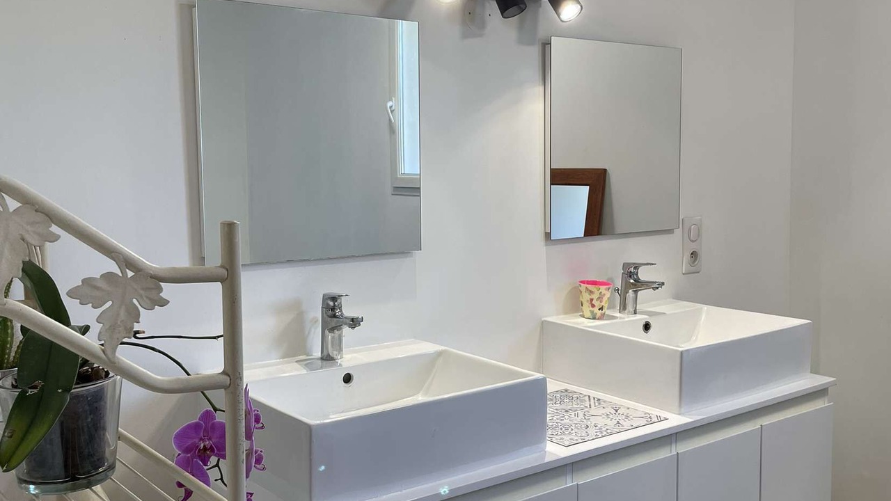 Photo of Bathroom in Lafrancaise