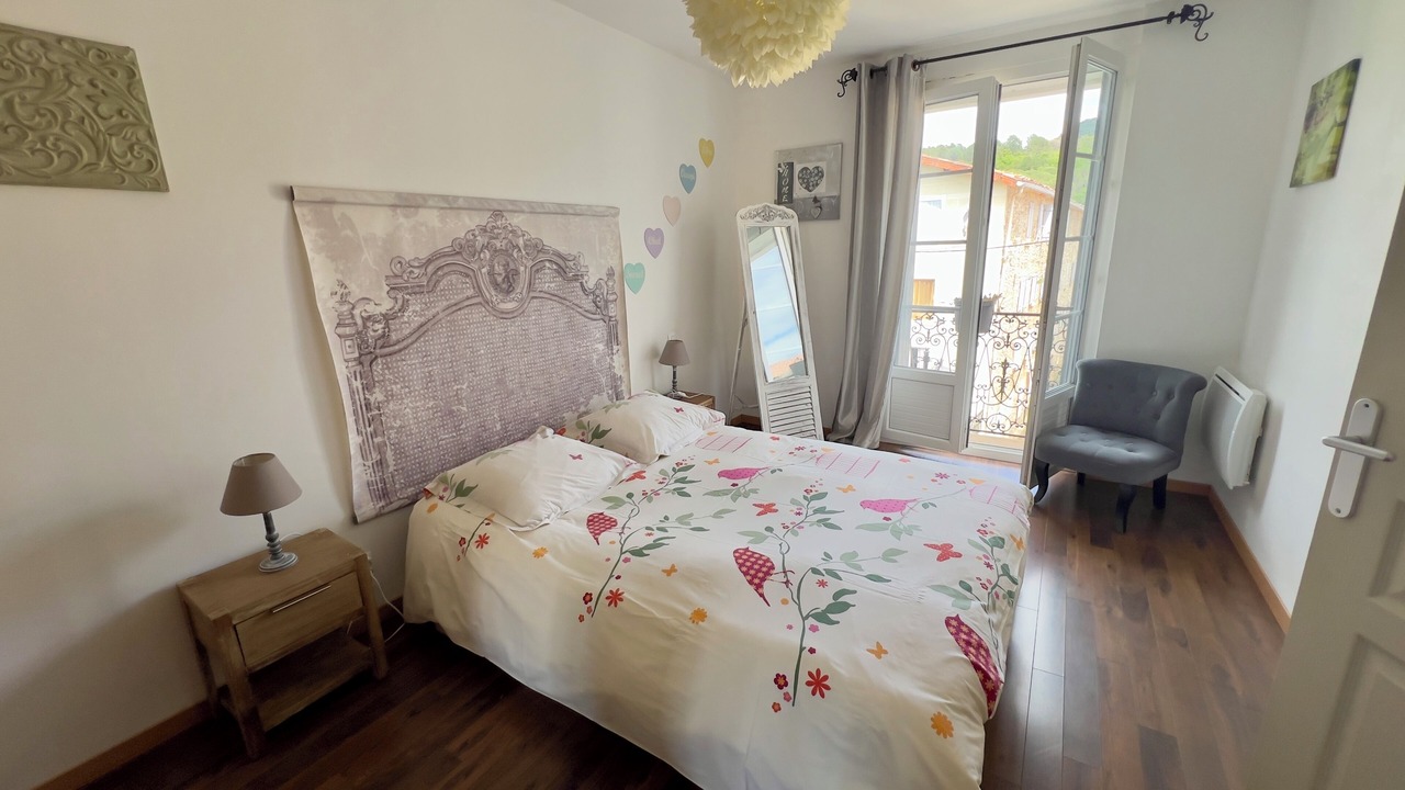 Photo of Bedroom in Lamalou-les-Bains