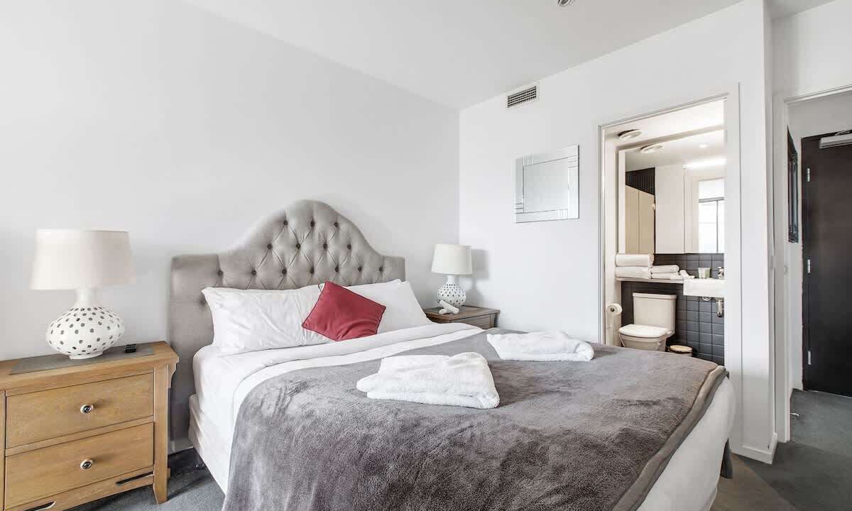 Photo of Bedroom in Docklands