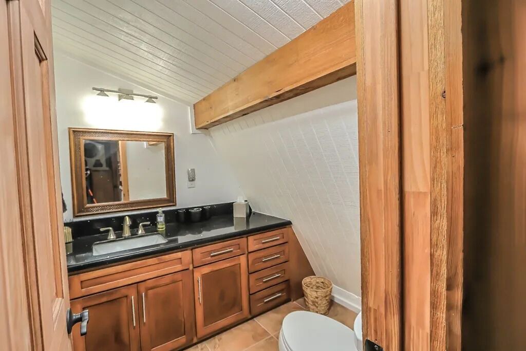 Photo of Bathroom in Jasper