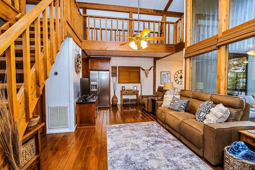 Photo of Livingroom in Jasper