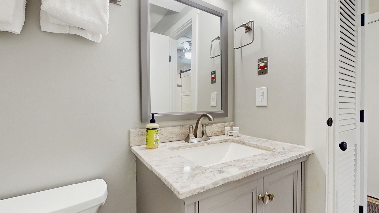 Photo of Bathroom in Warren