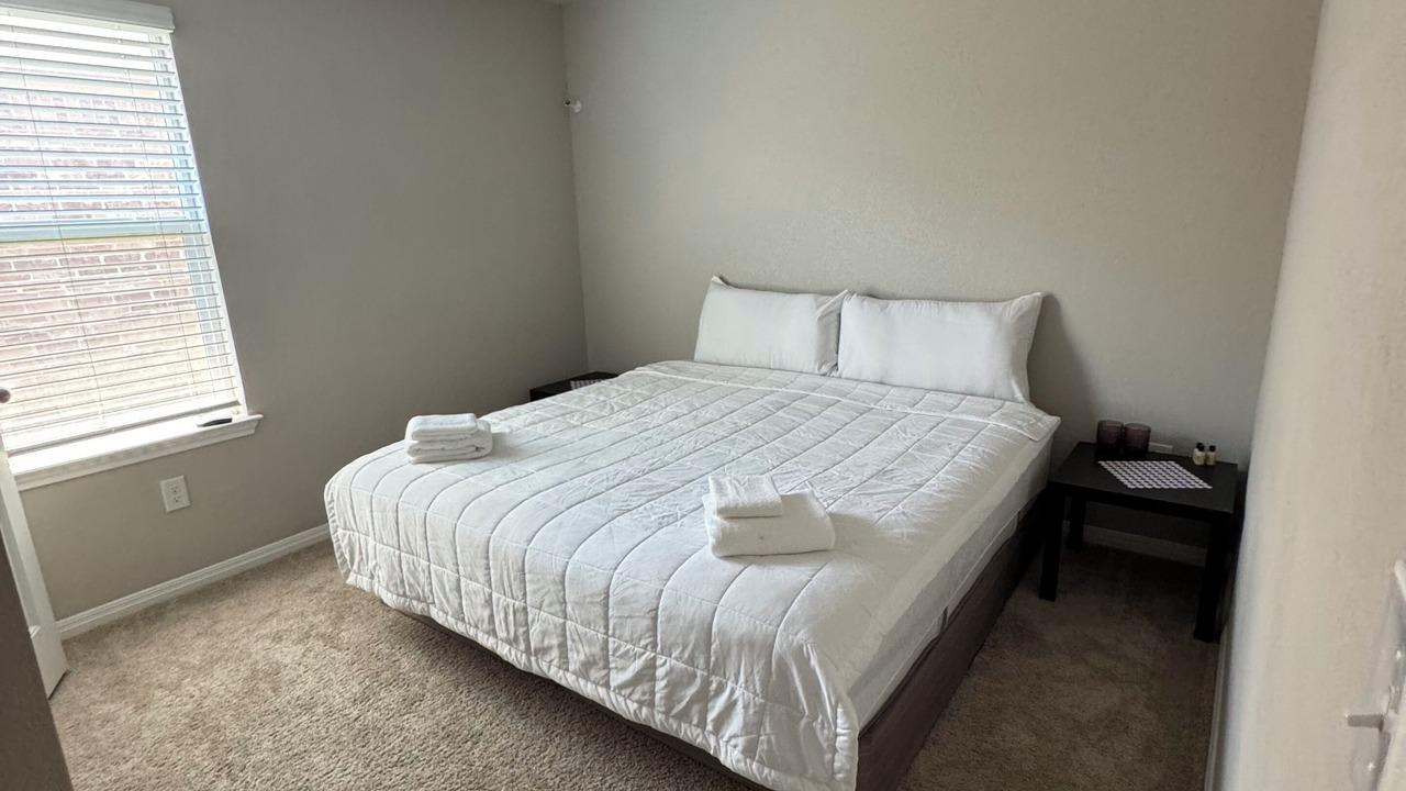 Photo of Bedroom in Manor