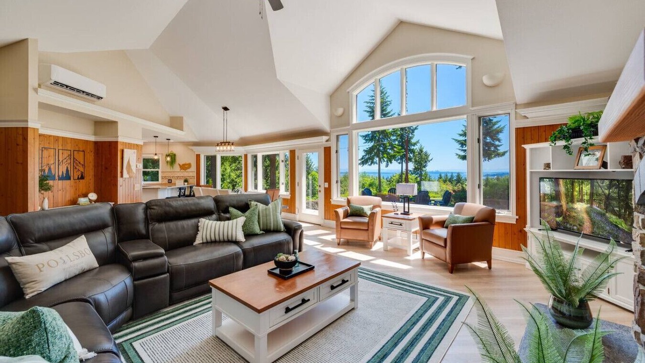 Photo of Bedroom in Poulsbo
