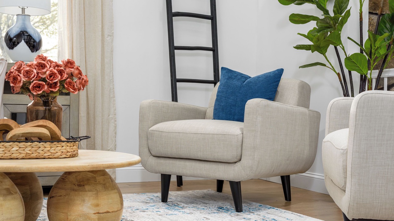 Photo of Livingroom in Coventry Lake