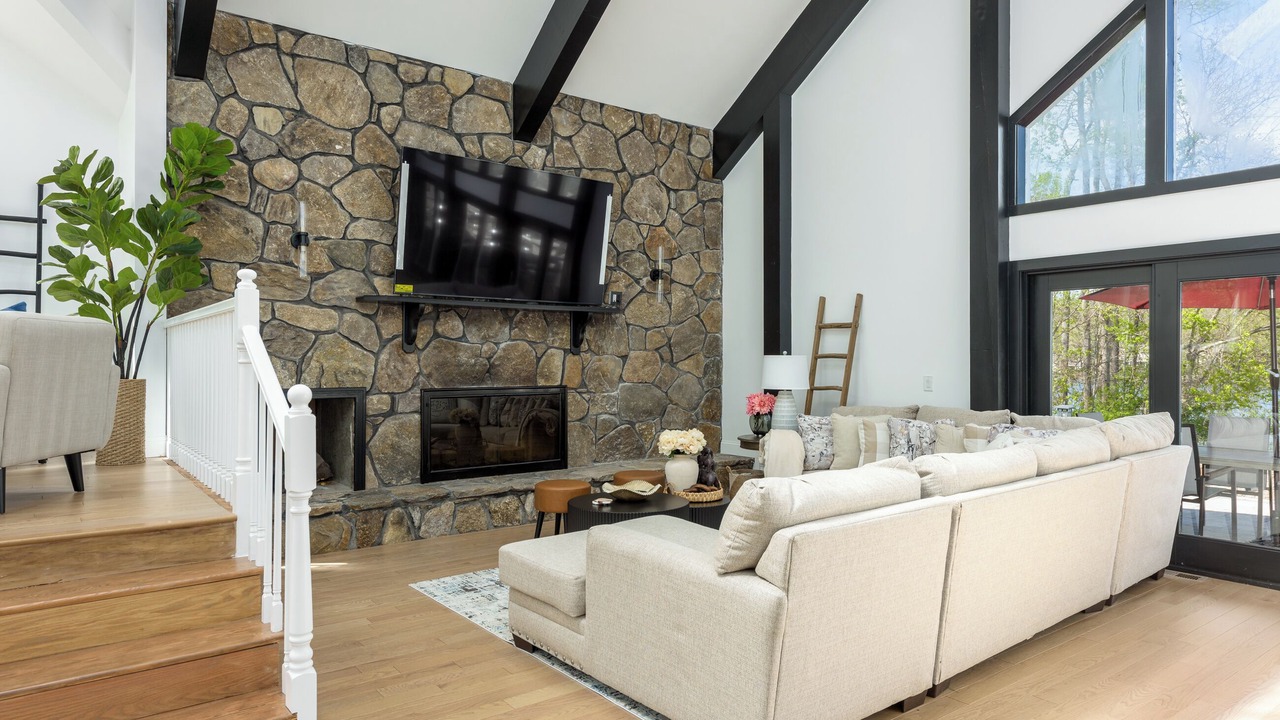 Photo of Bedroom in Coventry Lake