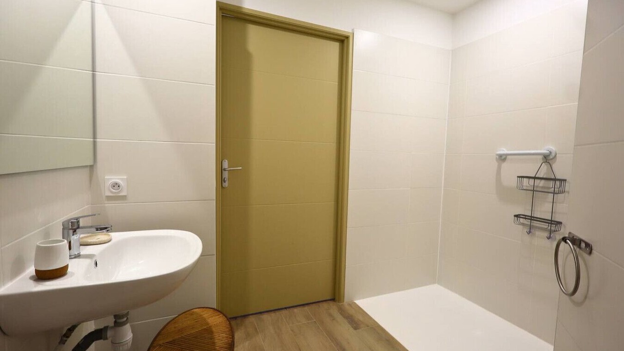 Photo of Bathroom in Camaret-sur-Aigues