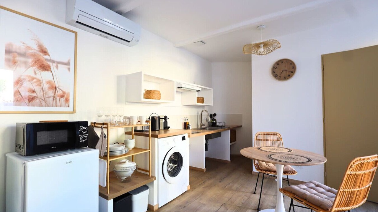 Photo of Kitchen in Camaret-sur-Aigues