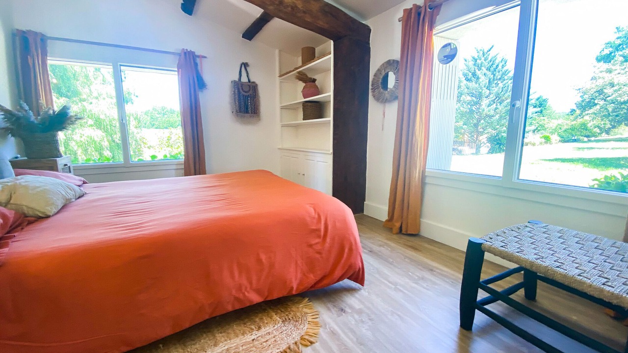 Photo of Bedroom in Les Leches