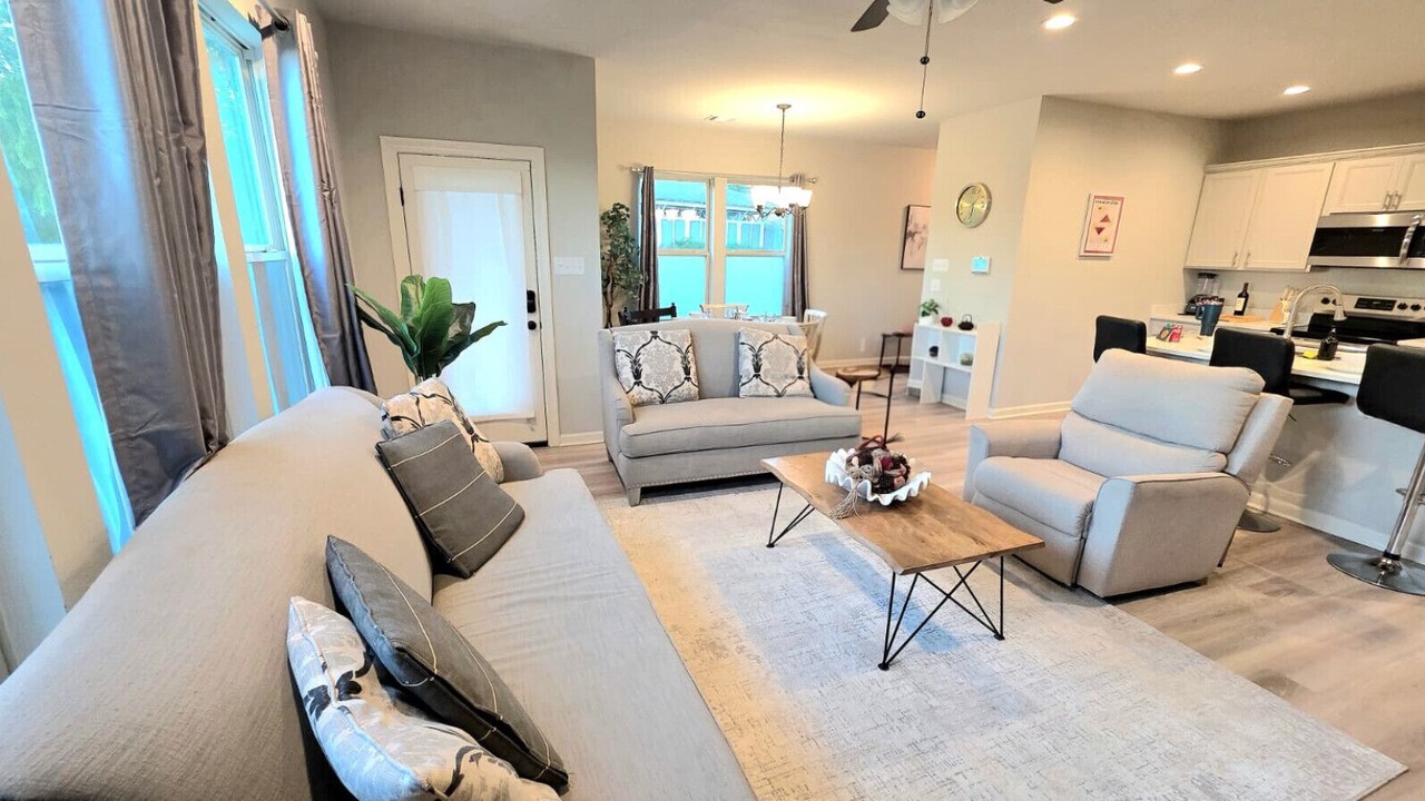 Photo of Livingroom in Highlands - Perkins