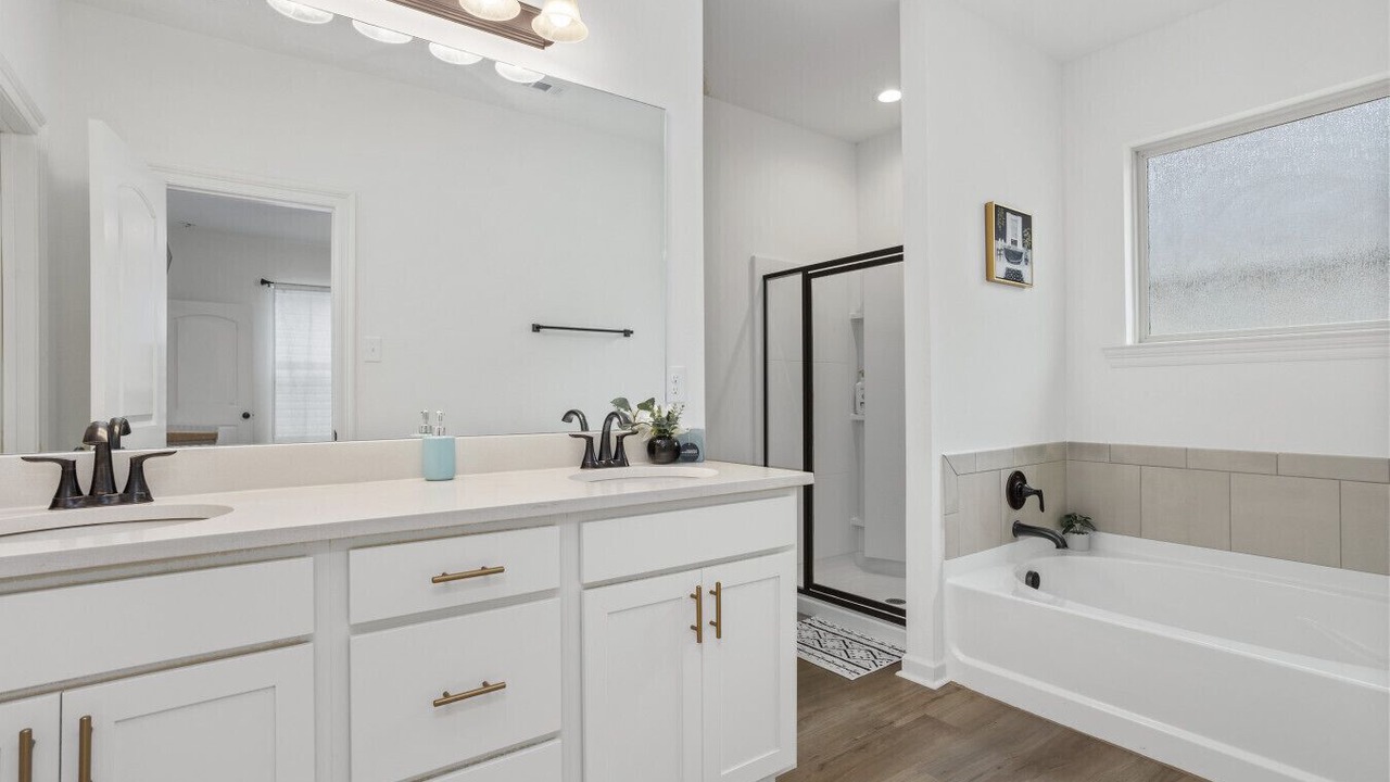 Photo of Bathroom in Highlands - Perkins