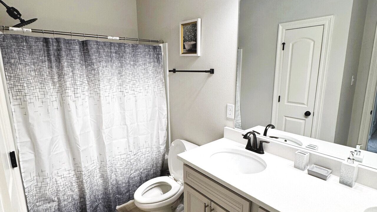 Photo of Bathroom in Highlands - Perkins