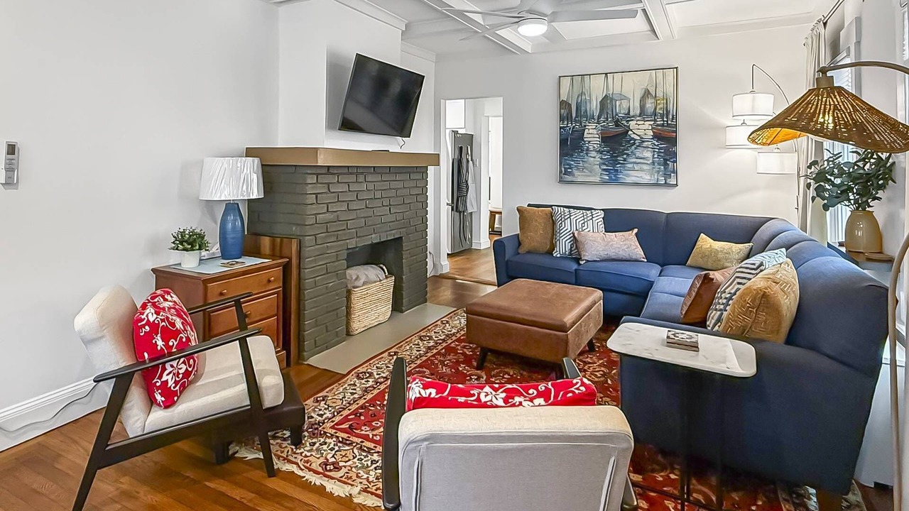 Photo of Livingroom in Milford