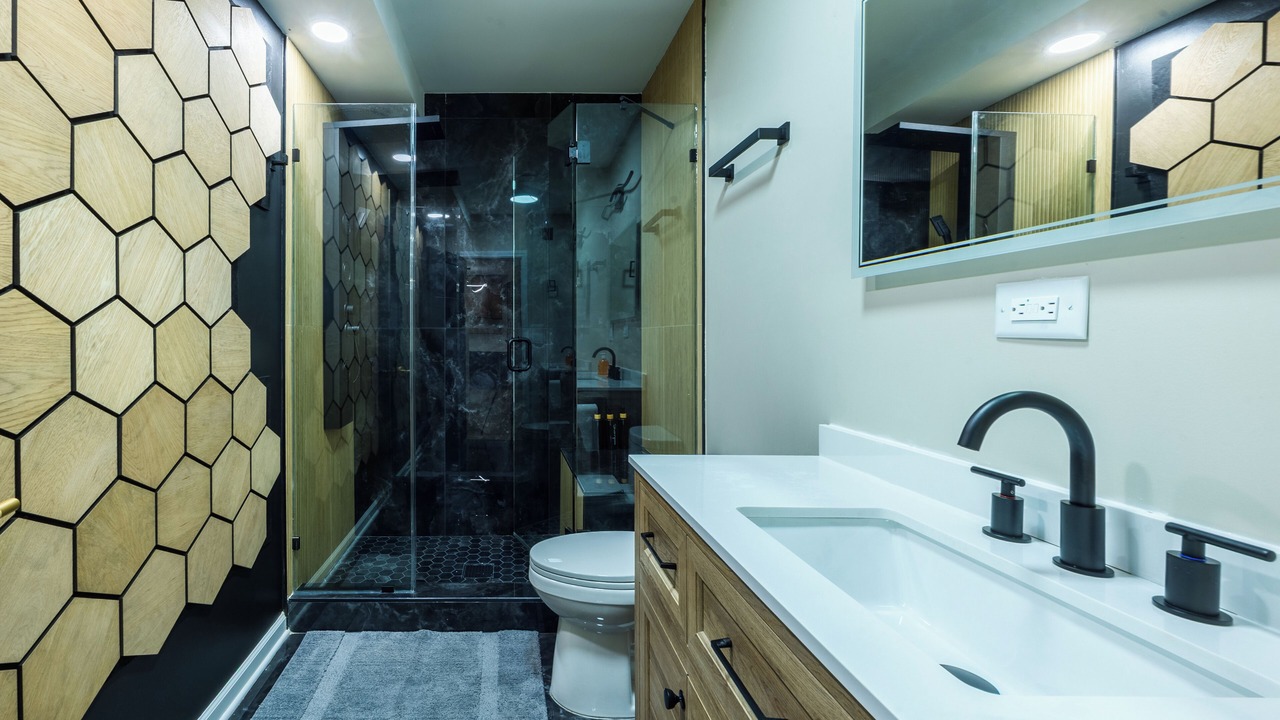 Photo of Bathroom in Gurnee