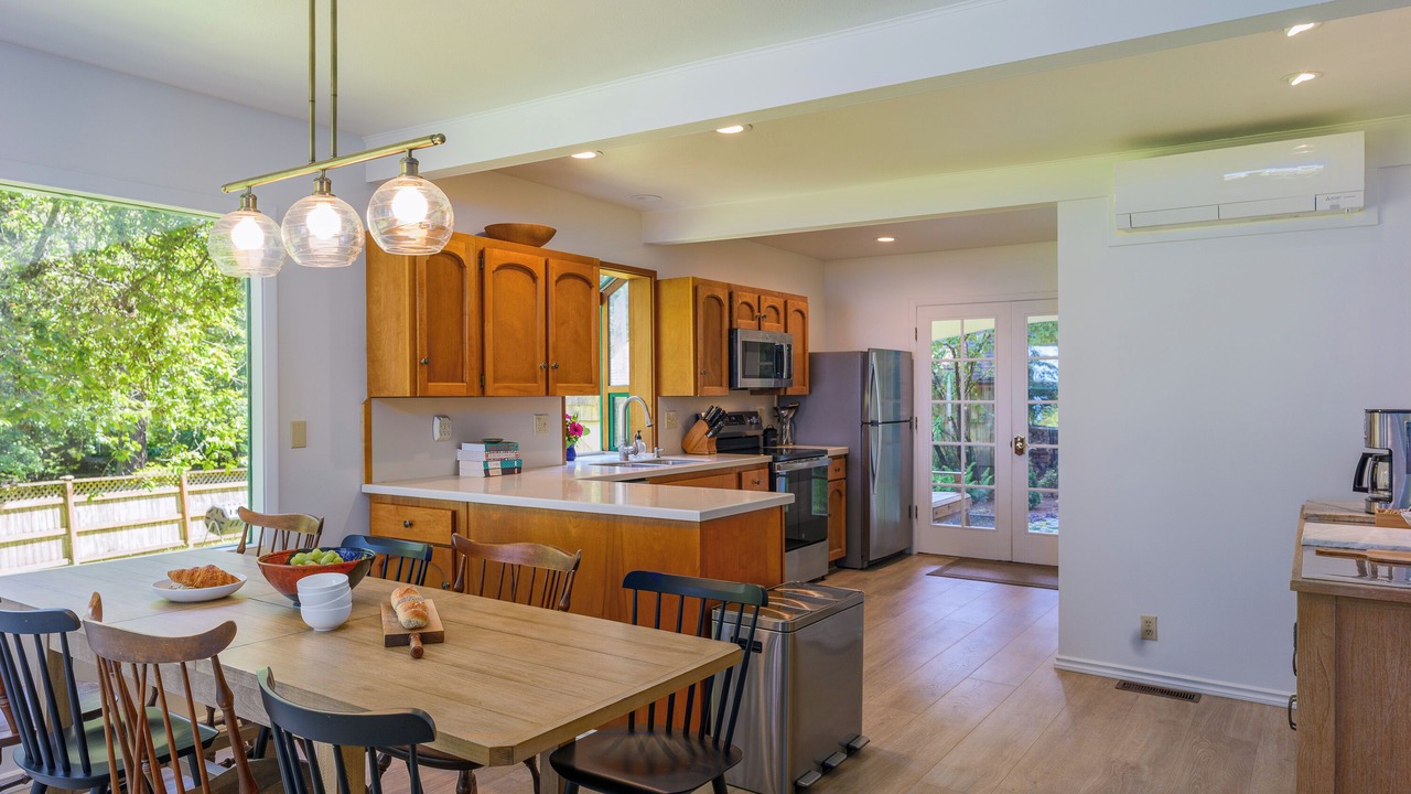 Photo of Others in Eastsound