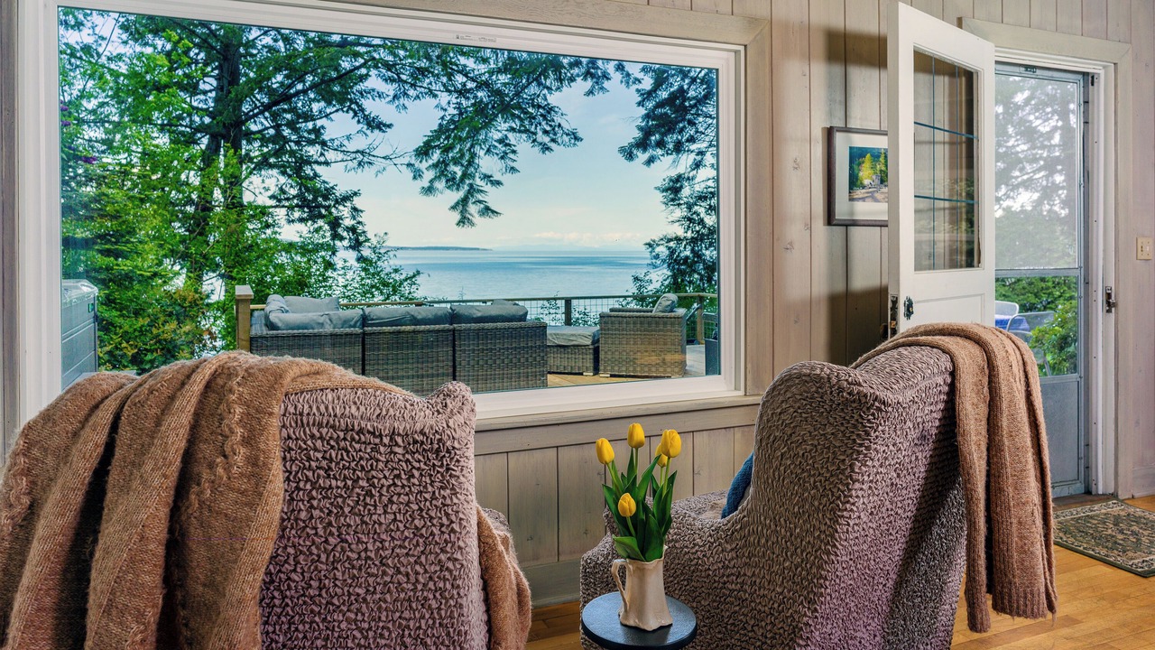 Photo of Others in Eastsound