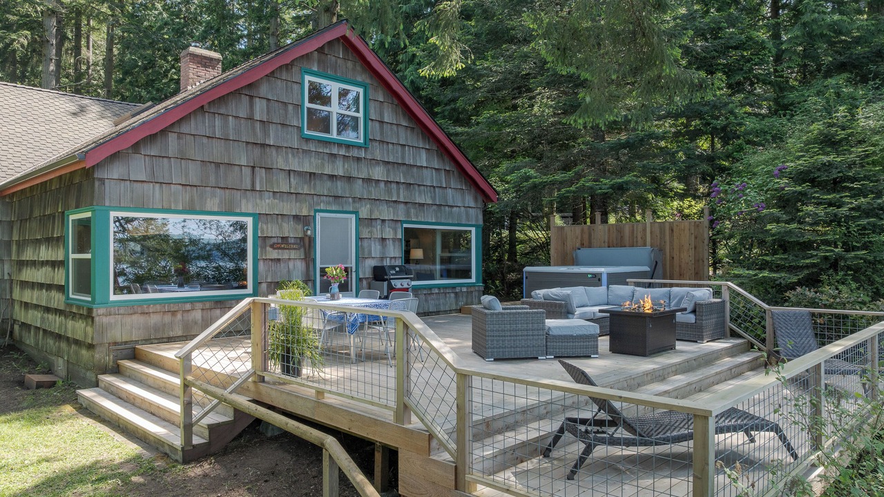 Photo of Others in Eastsound