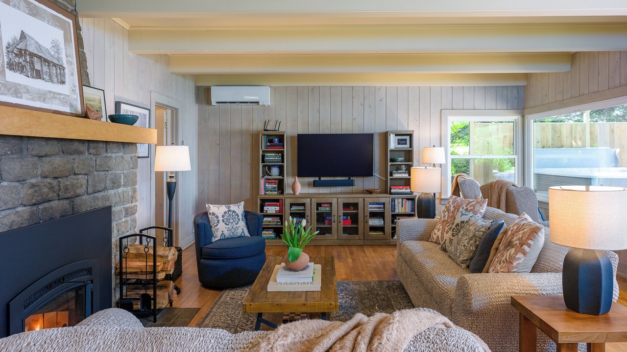 Photo of Others in Eastsound