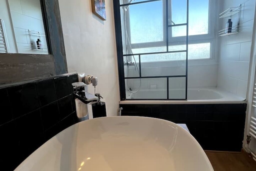Photo of Bathroom in Residence Las Rebes Batiment