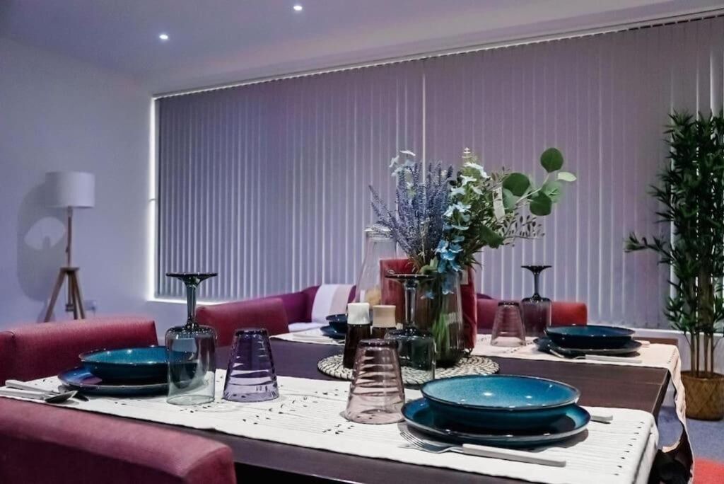 Photo of Others in London Borough of Hounslow