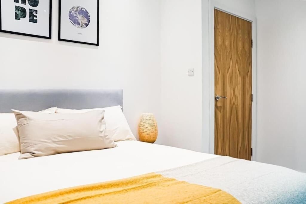 Photo of Bedroom in London Borough of Hounslow